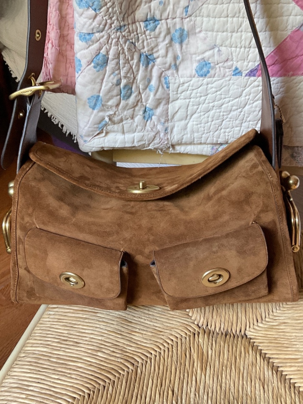 Coach Haversack Large in Suede - Picture 10 of 10
